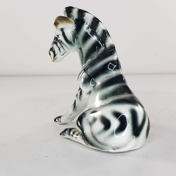 Vintage Bone China Zebra Sitting Figurine - Picture 6 of 9
